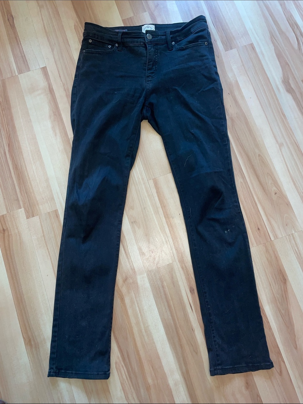 St. John’s bay straight leg jeans size 6
